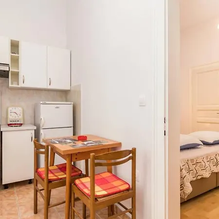 Art Nouveau Near Arena- Charming Place For Couples شقة بولا